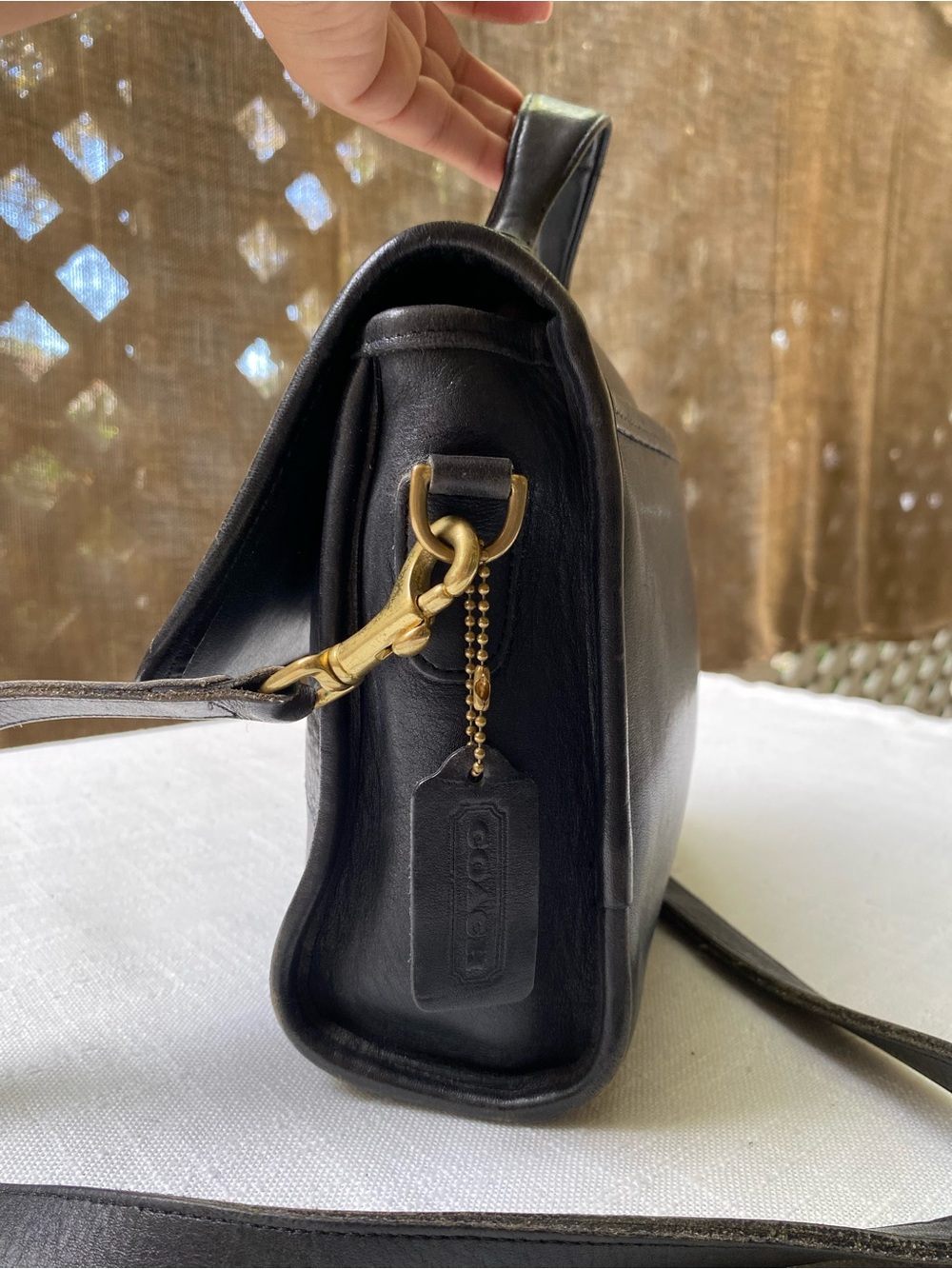Authentic Coach Vintage Classic Black Leather Top-Handle with strap - Picture 3 of 10